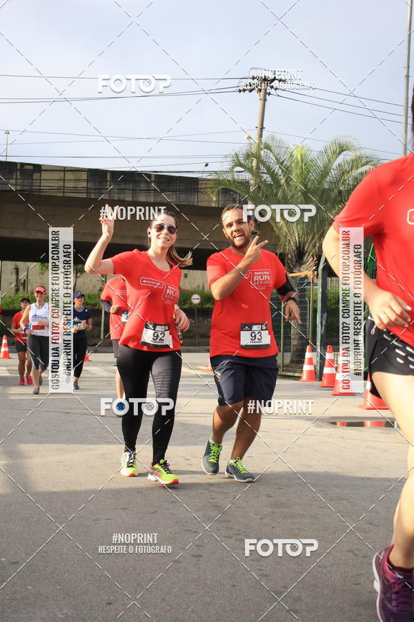 Buy your photos of the eventSantander Track & Field Run Series - Shopping Tambor on Fotop