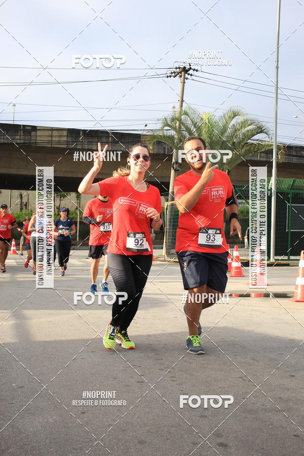 Buy your photos of the eventSantander Track & Field Run Series - Shopping Tambor on Fotop