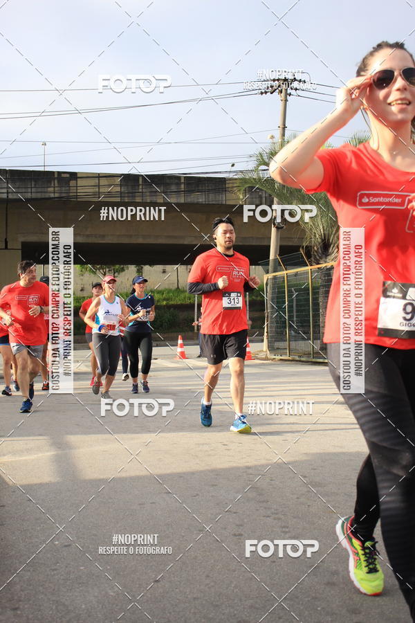 Buy your photos of the eventSantander Track & Field Run Series - Shopping Tambor on Fotop