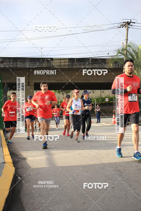 Buy your photos of the eventSantander Track & Field Run Series - Shopping Tambor on Fotop