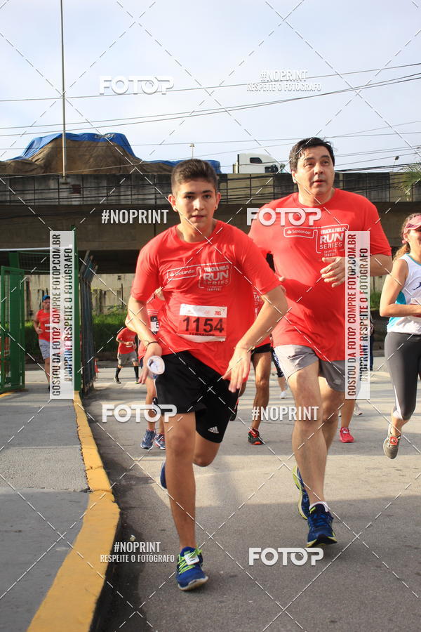Buy your photos of the eventSantander Track & Field Run Series - Shopping Tambor on Fotop