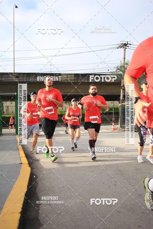 Buy your photos of the eventSantander Track & Field Run Series - Shopping Tambor on Fotop