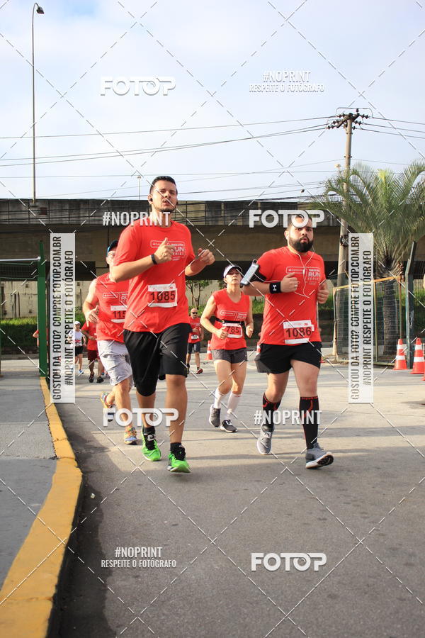 Buy your photos of the eventSantander Track & Field Run Series - Shopping Tambor on Fotop