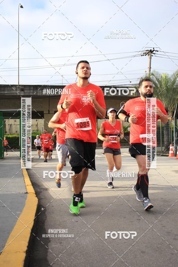 Buy your photos of the eventSantander Track & Field Run Series - Shopping Tambor on Fotop