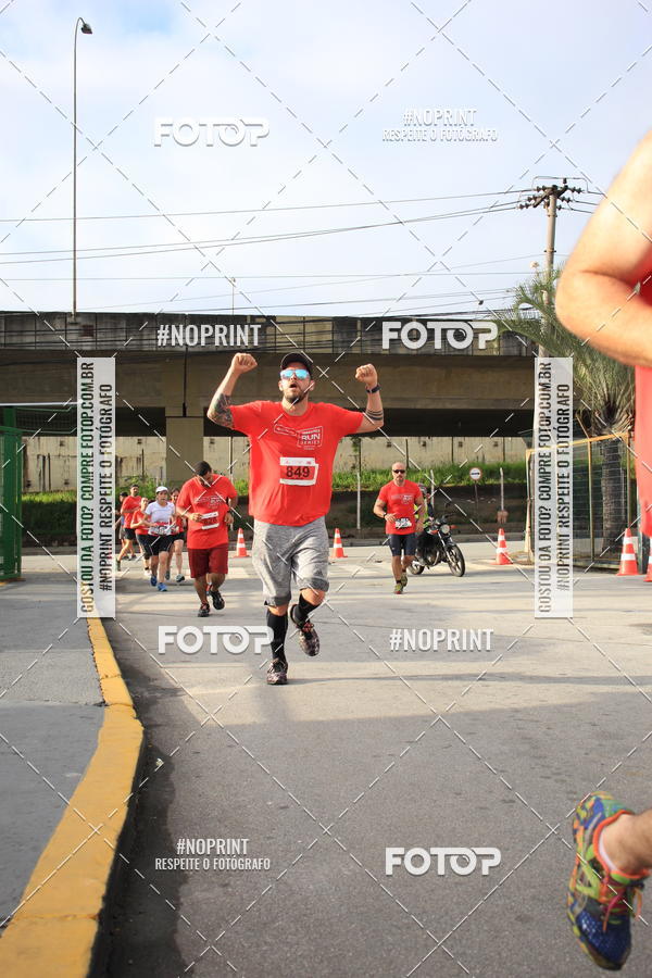 Buy your photos of the eventSantander Track & Field Run Series - Shopping Tambor on Fotop