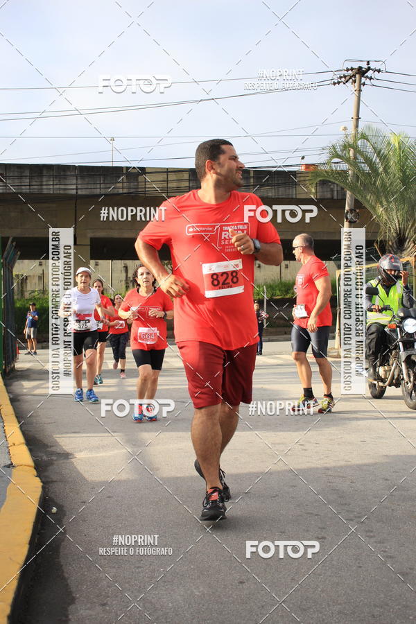 Buy your photos of the eventSantander Track & Field Run Series - Shopping Tambor on Fotop