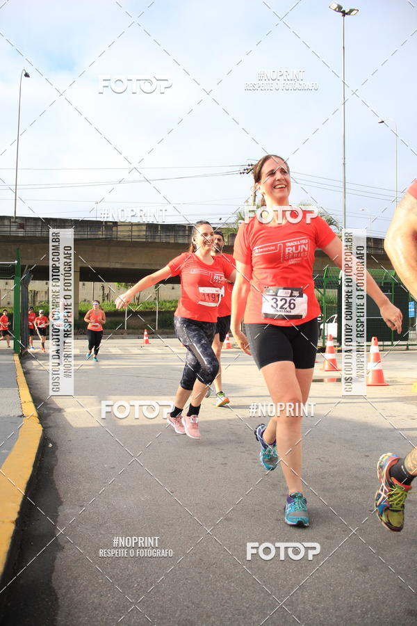 Buy your photos of the eventSantander Track & Field Run Series - Shopping Tambor on Fotop