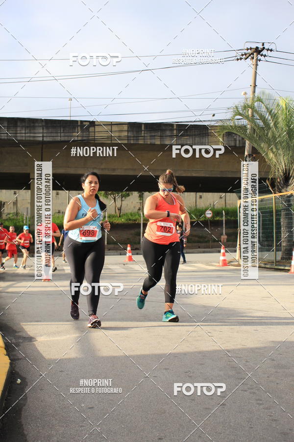 Buy your photos of the eventSantander Track & Field Run Series - Shopping Tambor on Fotop