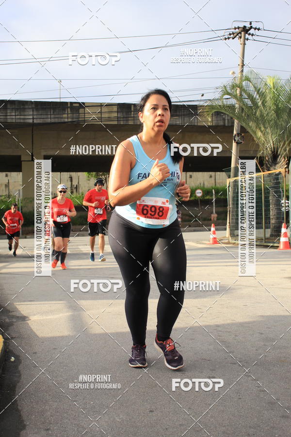 Buy your photos of the eventSantander Track & Field Run Series - Shopping Tambor on Fotop