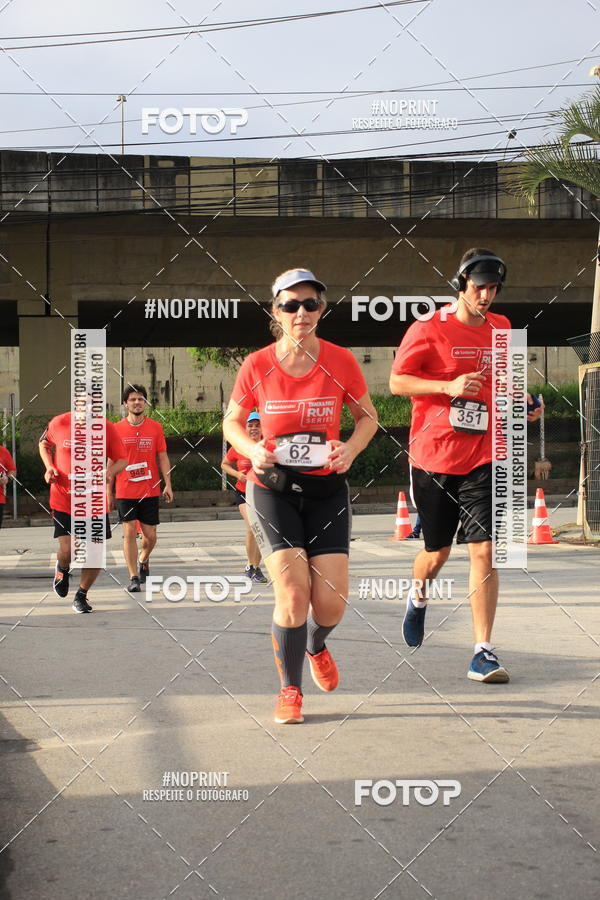 Buy your photos of the eventSantander Track & Field Run Series - Shopping Tambor on Fotop