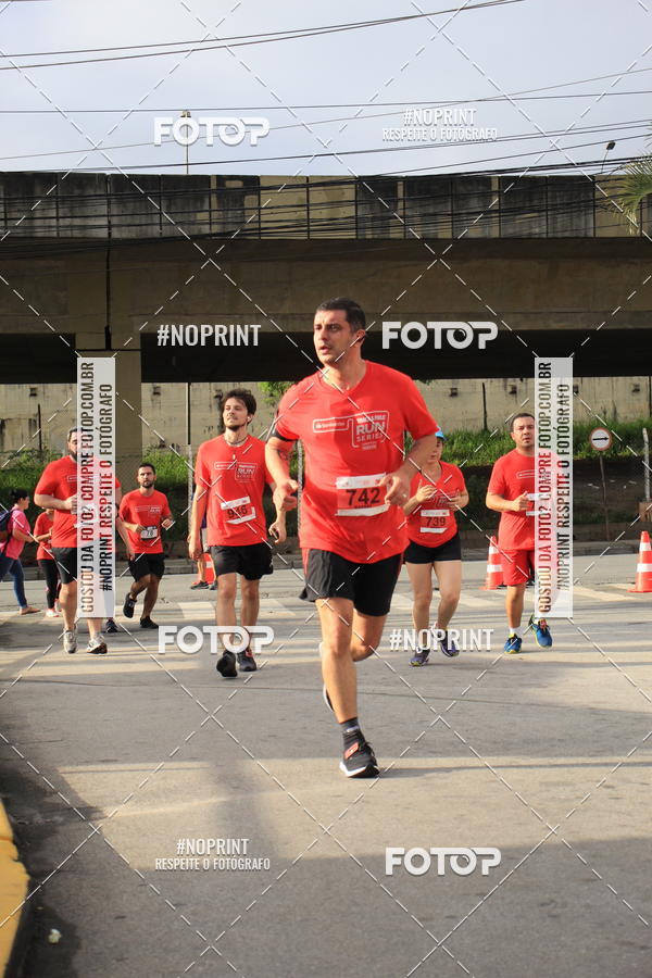 Buy your photos of the eventSantander Track & Field Run Series - Shopping Tambor on Fotop