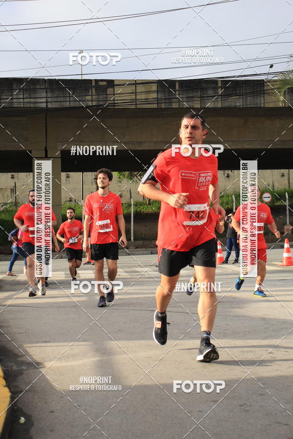 Buy your photos of the eventSantander Track & Field Run Series - Shopping Tambor on Fotop