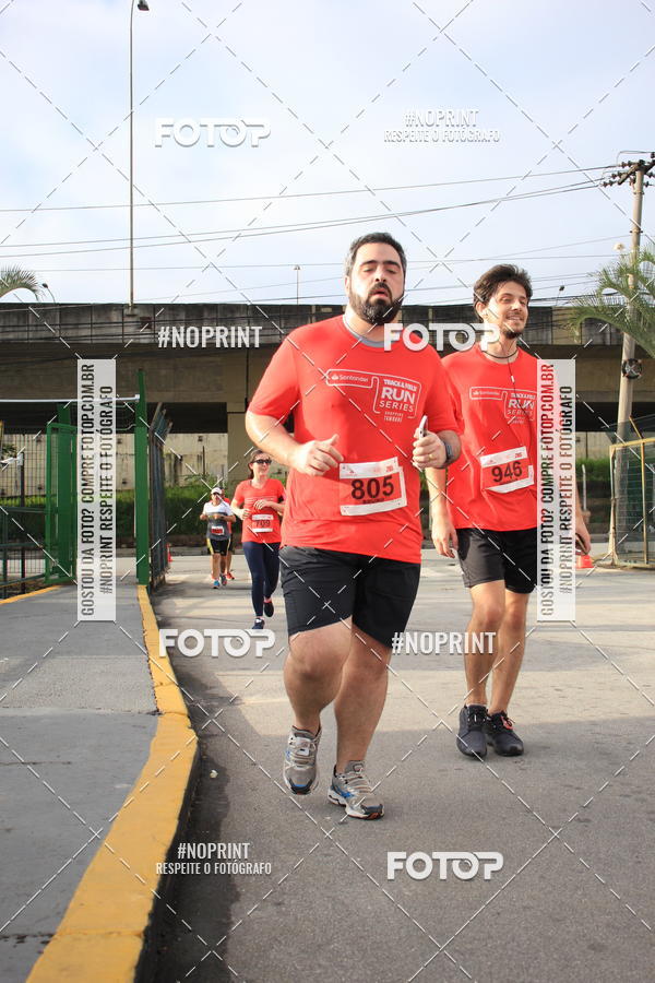 Buy your photos of the eventSantander Track & Field Run Series - Shopping Tambor on Fotop