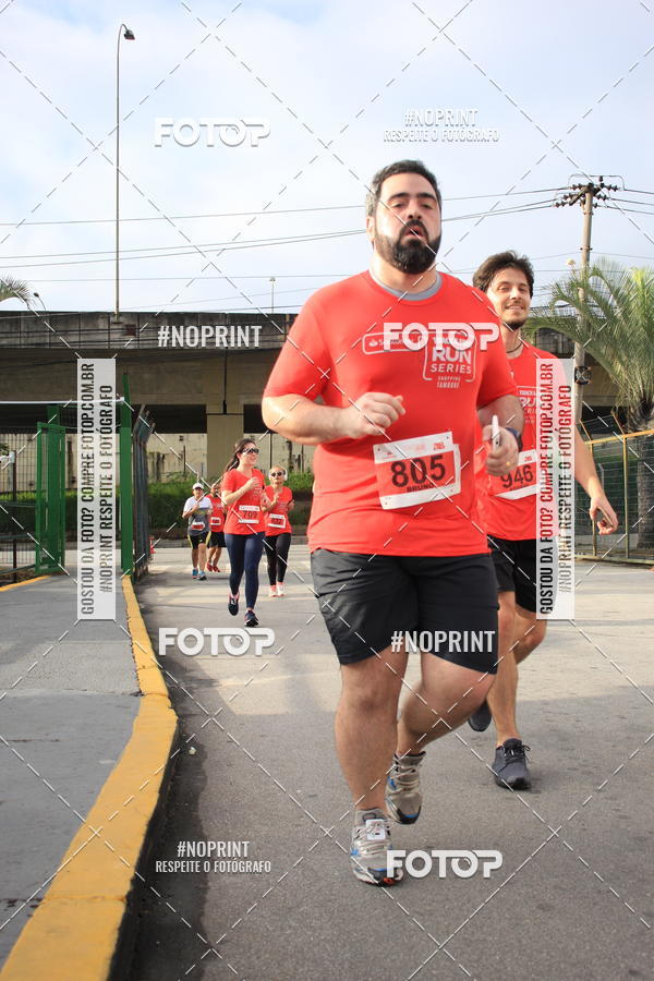 Buy your photos of the eventSantander Track & Field Run Series - Shopping Tambor on Fotop