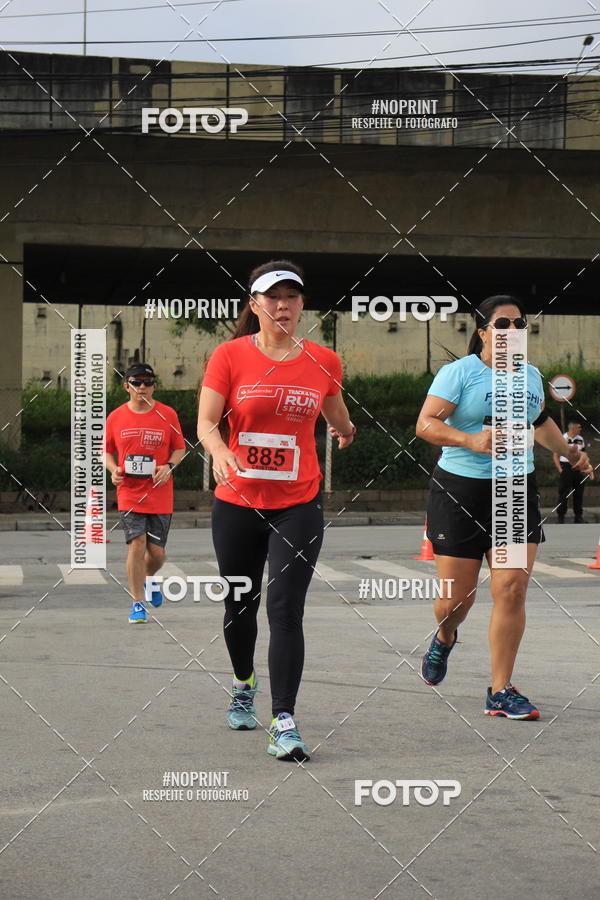 Buy your photos of the eventSantander Track & Field Run Series - Shopping Tambor on Fotop