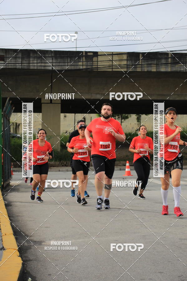 Buy your photos of the eventSantander Track & Field Run Series - Shopping Tambor on Fotop