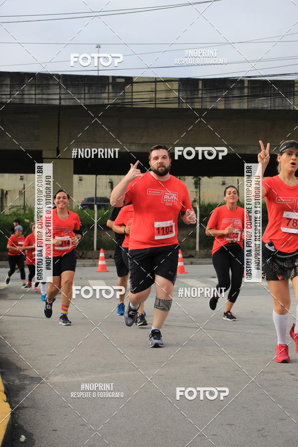 Buy your photos of the eventSantander Track & Field Run Series - Shopping Tambor on Fotop