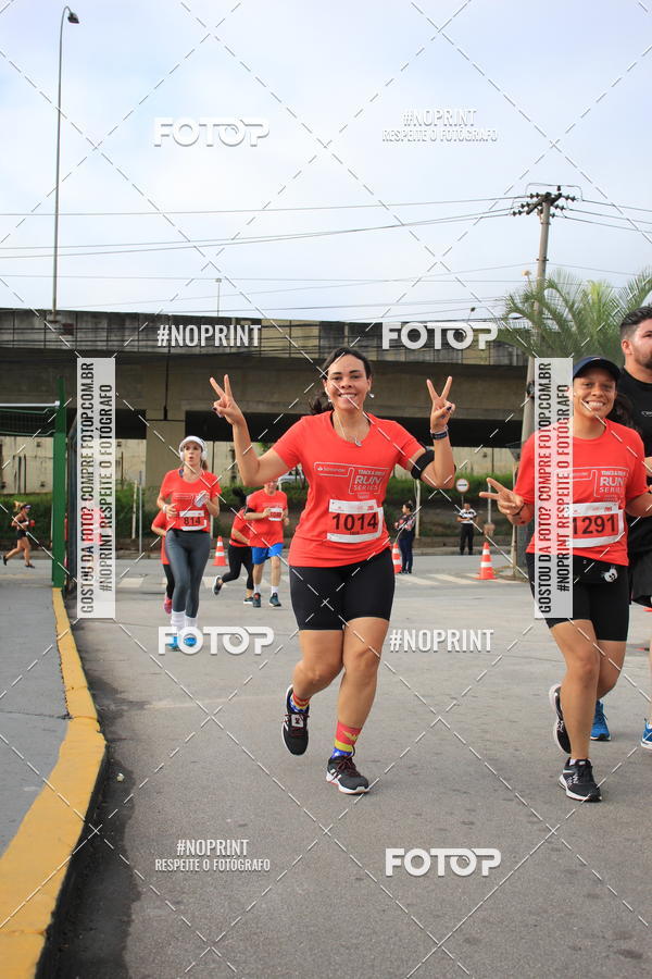 Buy your photos of the eventSantander Track & Field Run Series - Shopping Tambor on Fotop