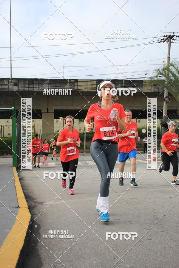 Buy your photos of the eventSantander Track & Field Run Series - Shopping Tambor on Fotop