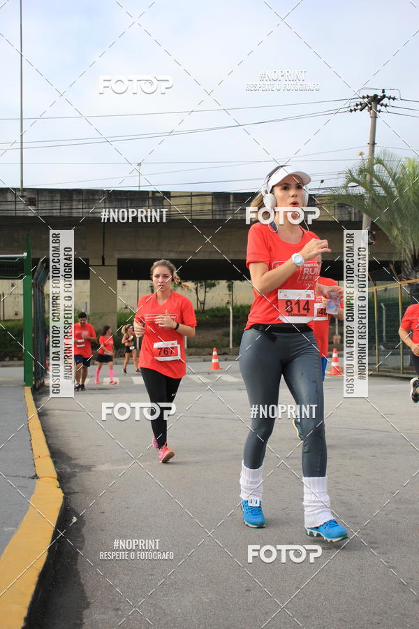Buy your photos of the eventSantander Track & Field Run Series - Shopping Tambor on Fotop