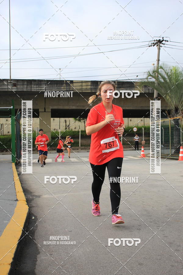 Buy your photos of the eventSantander Track & Field Run Series - Shopping Tambor on Fotop