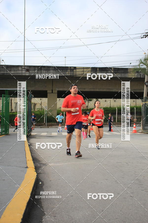 Buy your photos of the eventSantander Track & Field Run Series - Shopping Tambor on Fotop