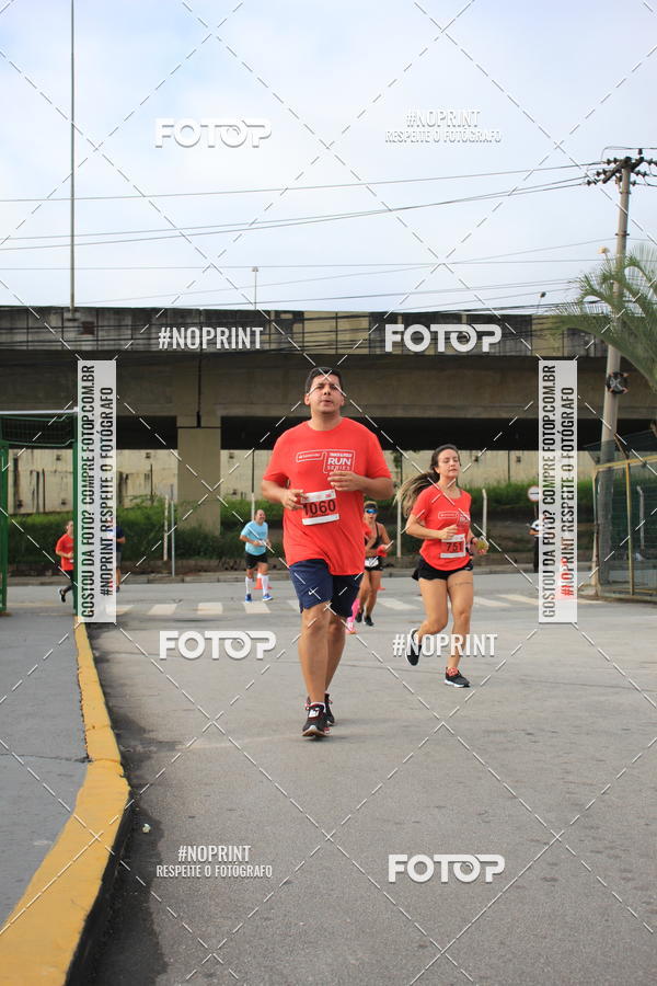 Buy your photos of the eventSantander Track & Field Run Series - Shopping Tambor on Fotop