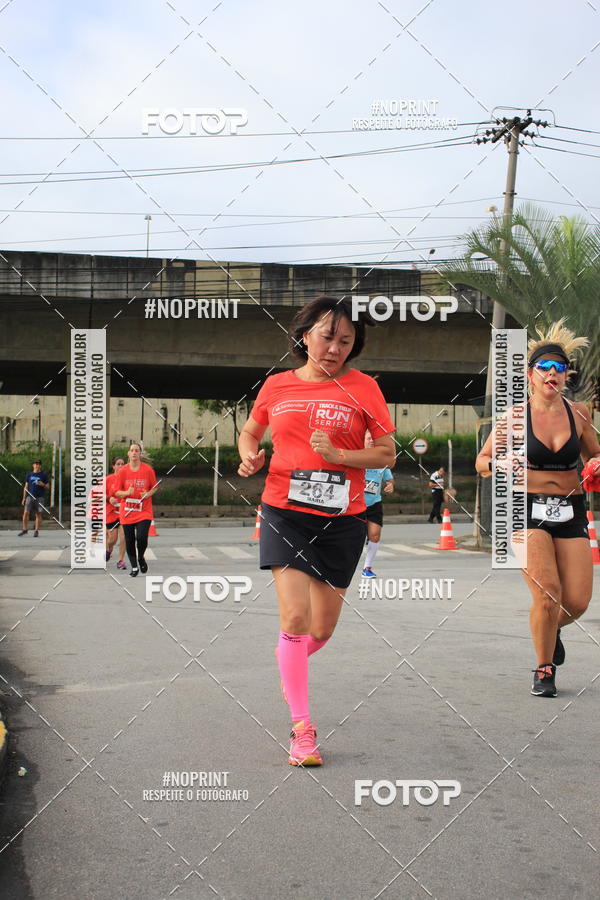 Buy your photos of the eventSantander Track & Field Run Series - Shopping Tambor on Fotop