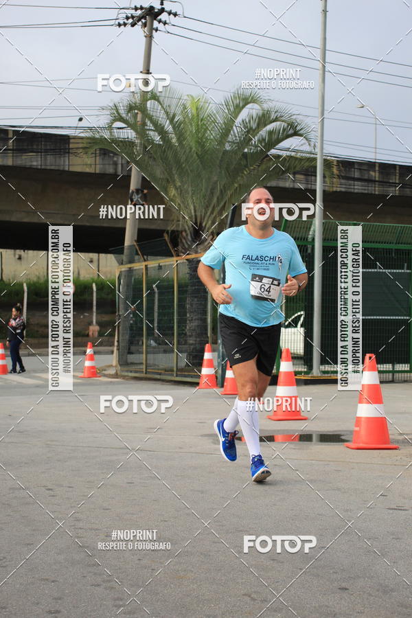 Buy your photos of the eventSantander Track & Field Run Series - Shopping Tambor on Fotop