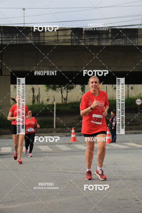 Buy your photos of the eventSantander Track & Field Run Series - Shopping Tambor on Fotop