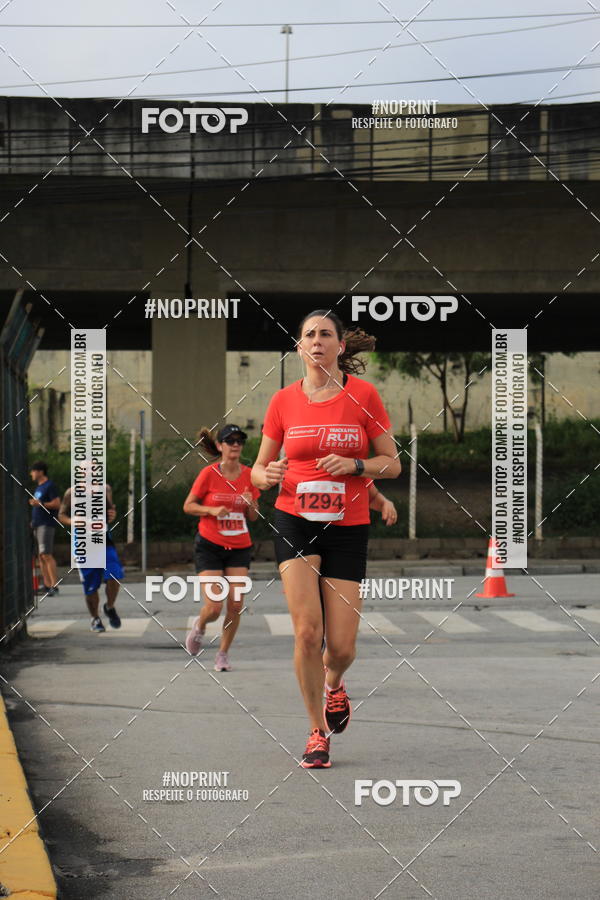 Buy your photos of the eventSantander Track & Field Run Series - Shopping Tambor on Fotop