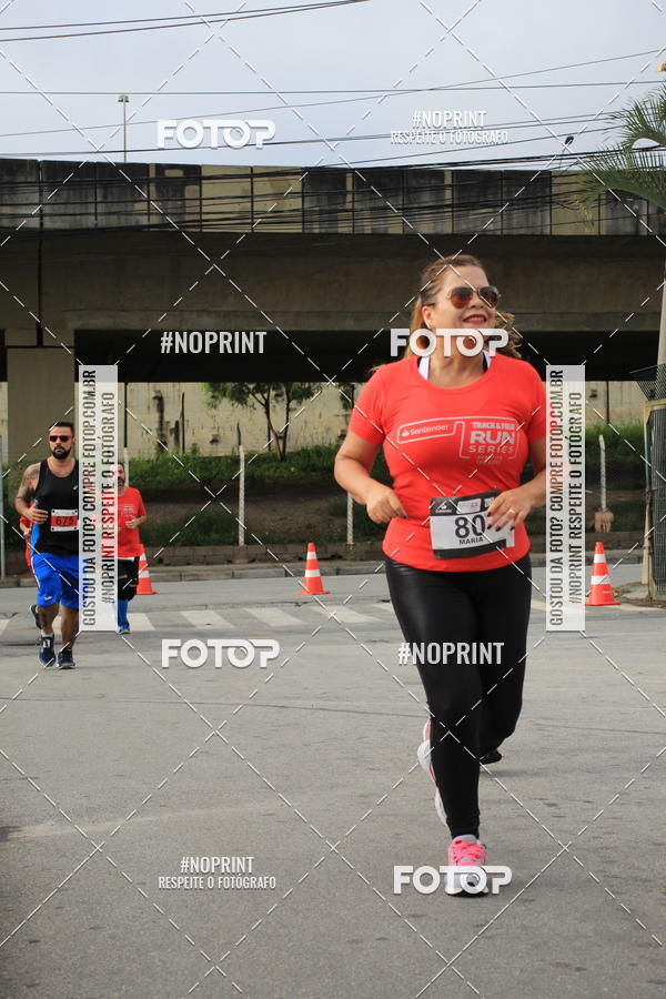 Buy your photos of the eventSantander Track & Field Run Series - Shopping Tambor on Fotop