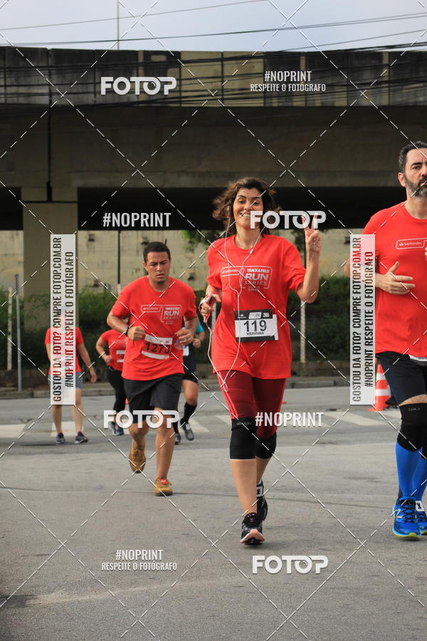 Buy your photos of the eventSantander Track & Field Run Series - Shopping Tambor on Fotop