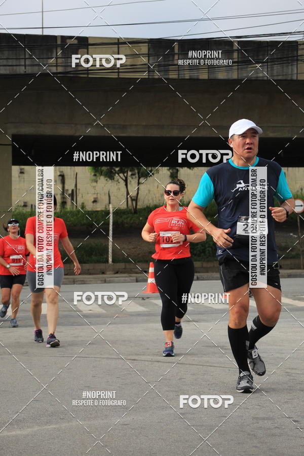 Buy your photos of the eventSantander Track & Field Run Series - Shopping Tambor on Fotop