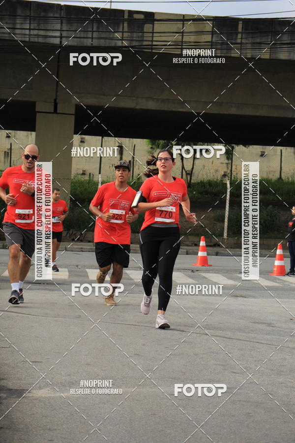Buy your photos of the eventSantander Track & Field Run Series - Shopping Tambor on Fotop
