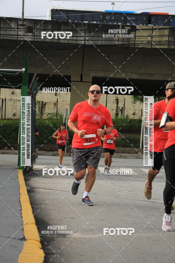 Buy your photos of the eventSantander Track & Field Run Series - Shopping Tambor on Fotop