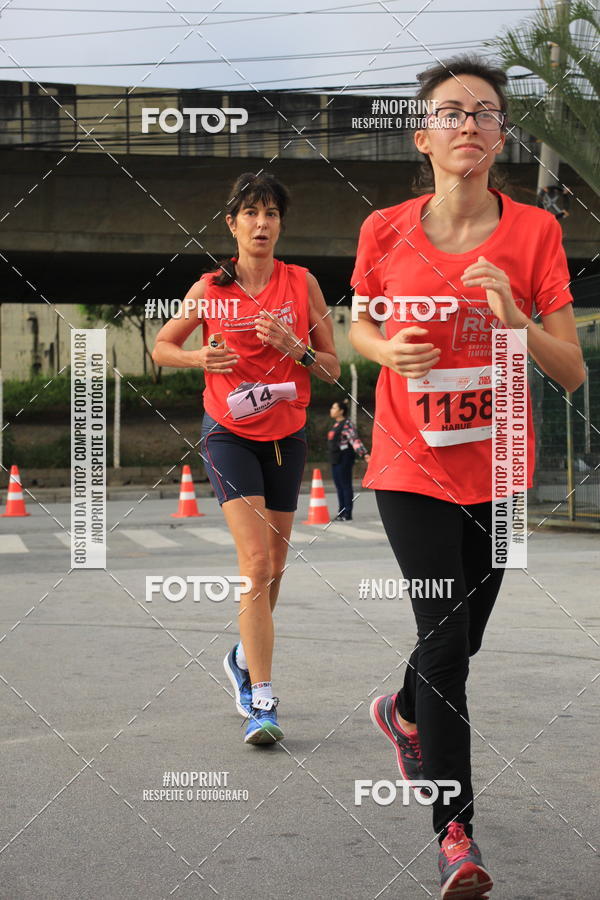 Buy your photos of the eventSantander Track & Field Run Series - Shopping Tambor on Fotop