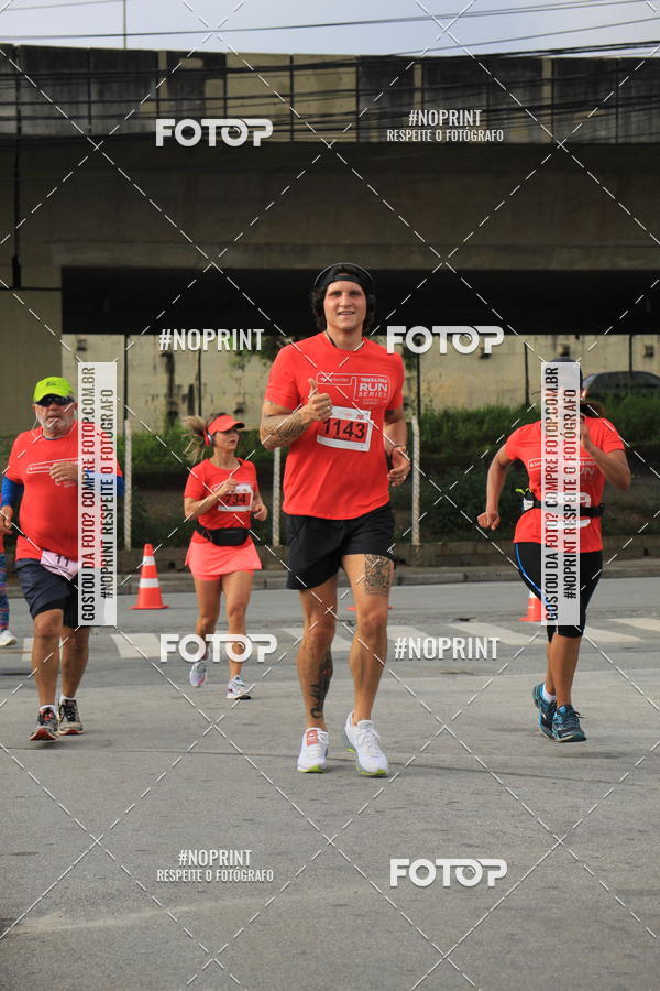 Buy your photos of the eventSantander Track & Field Run Series - Shopping Tambor on Fotop