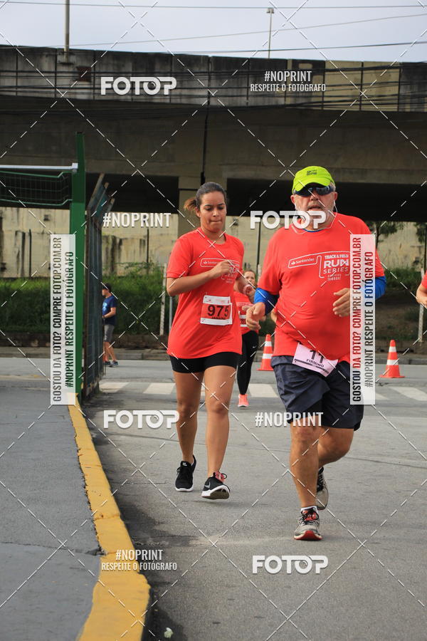 Buy your photos of the eventSantander Track & Field Run Series - Shopping Tambor on Fotop