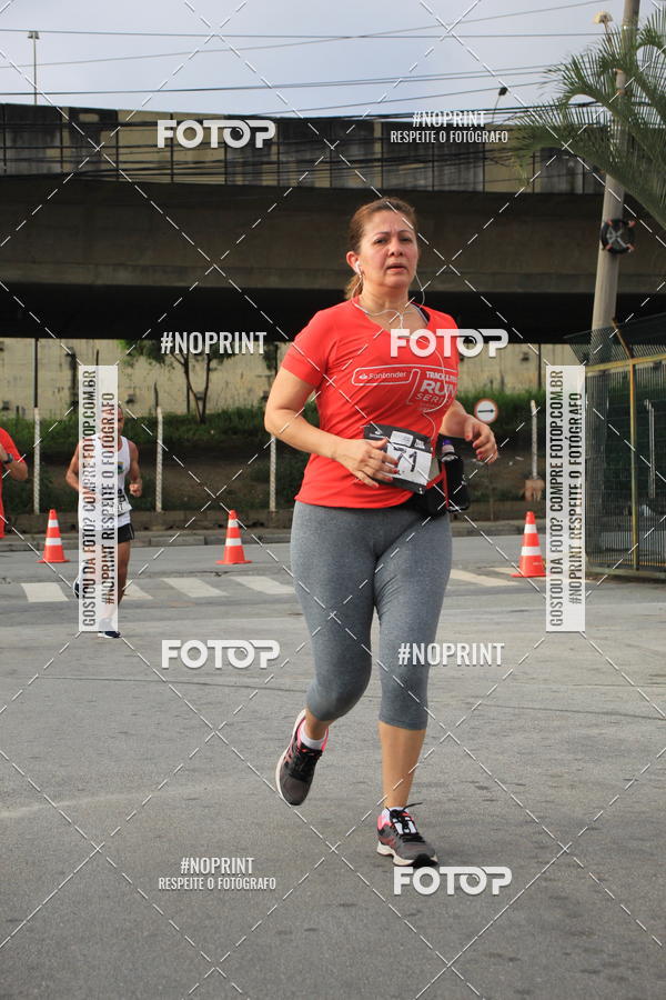 Buy your photos of the eventSantander Track & Field Run Series - Shopping Tambor on Fotop