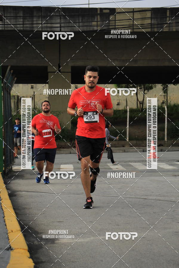 Buy your photos of the eventSantander Track & Field Run Series - Shopping Tambor on Fotop