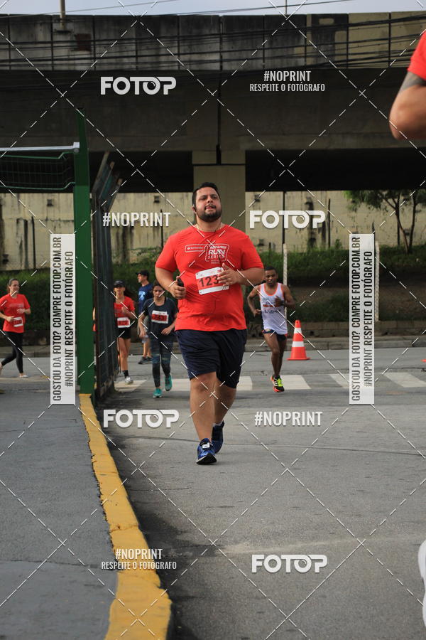 Buy your photos of the eventSantander Track & Field Run Series - Shopping Tambor on Fotop