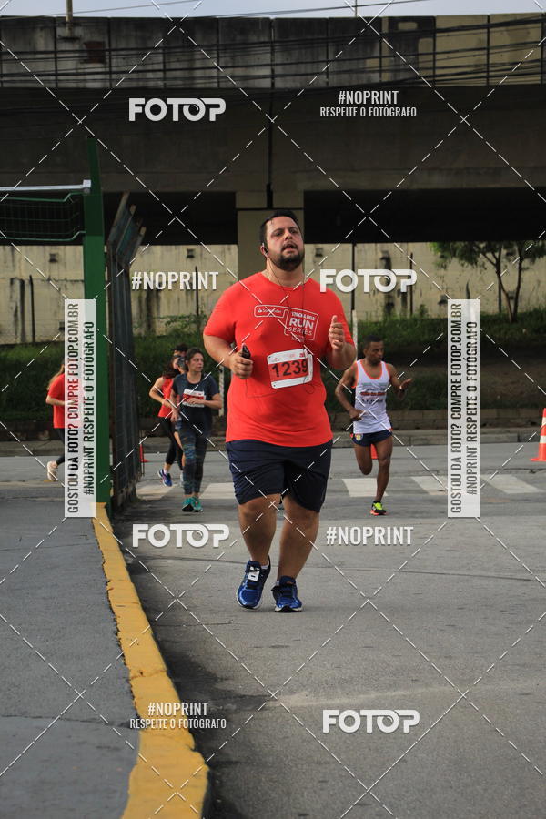Buy your photos of the eventSantander Track & Field Run Series - Shopping Tambor on Fotop