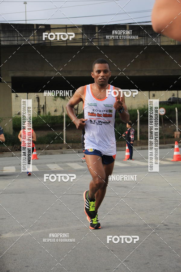 Buy your photos of the eventSantander Track & Field Run Series - Shopping Tambor on Fotop