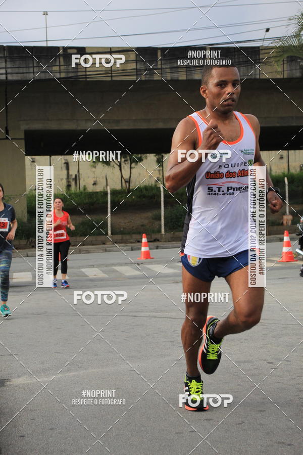 Buy your photos of the eventSantander Track & Field Run Series - Shopping Tambor on Fotop