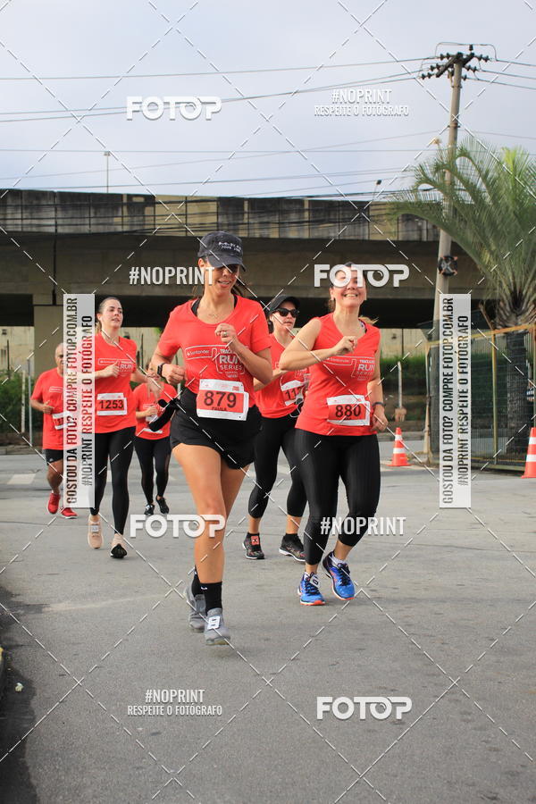 Buy your photos of the eventSantander Track & Field Run Series - Shopping Tambor on Fotop