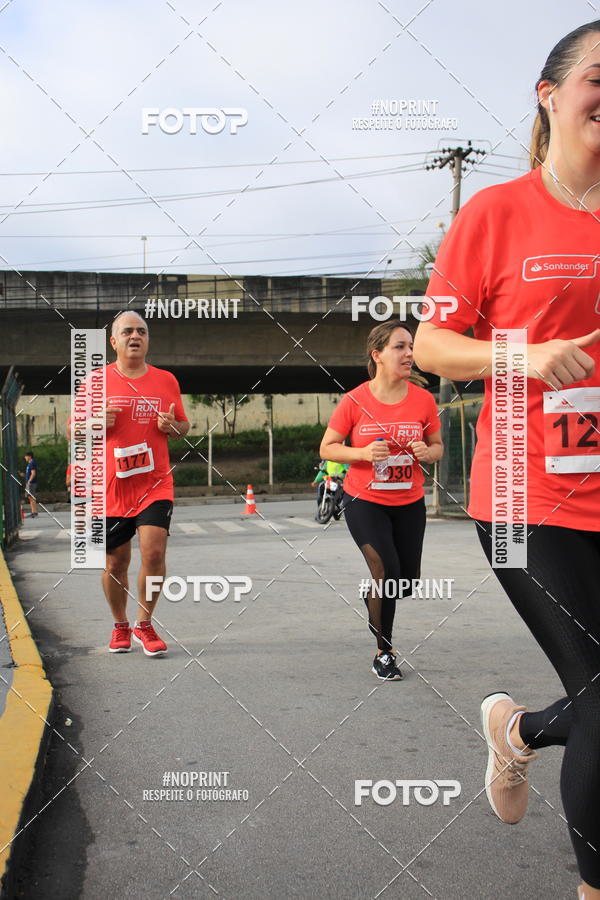 Buy your photos of the eventSantander Track & Field Run Series - Shopping Tambor on Fotop
