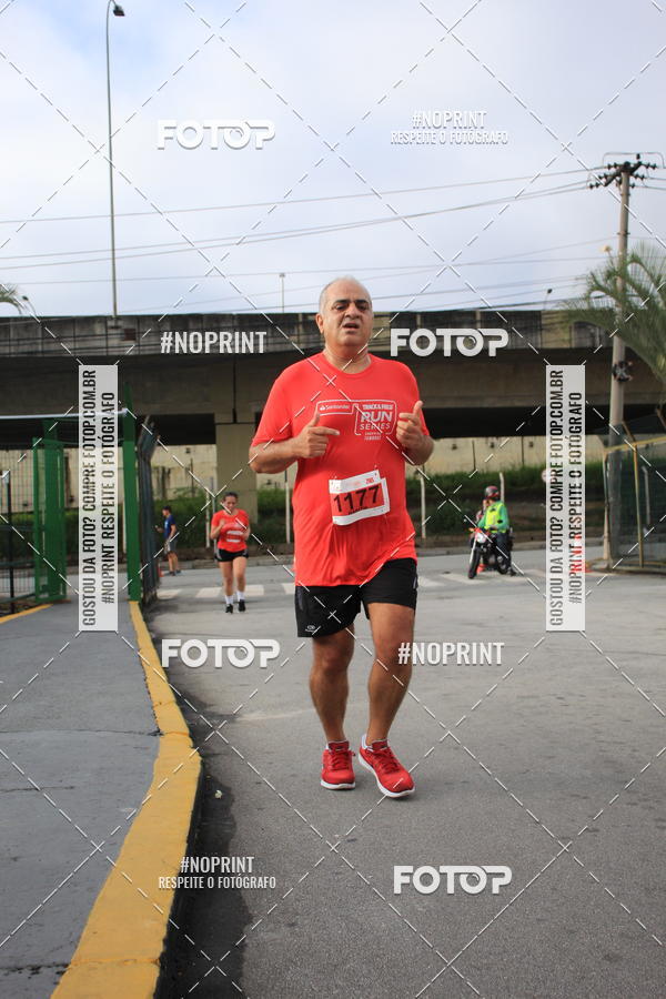 Buy your photos of the eventSantander Track & Field Run Series - Shopping Tambor on Fotop