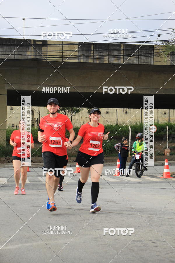 Buy your photos of the eventSantander Track & Field Run Series - Shopping Tambor on Fotop