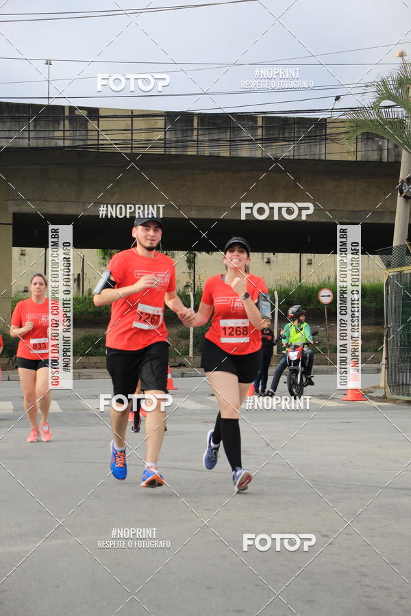 Buy your photos of the eventSantander Track & Field Run Series - Shopping Tambor on Fotop